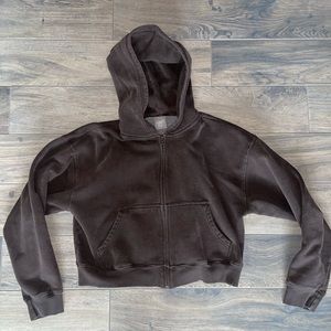 Aritzia TNA cozy fleece boyfriend boxy zip up hoodie. Size medium. Worn once.